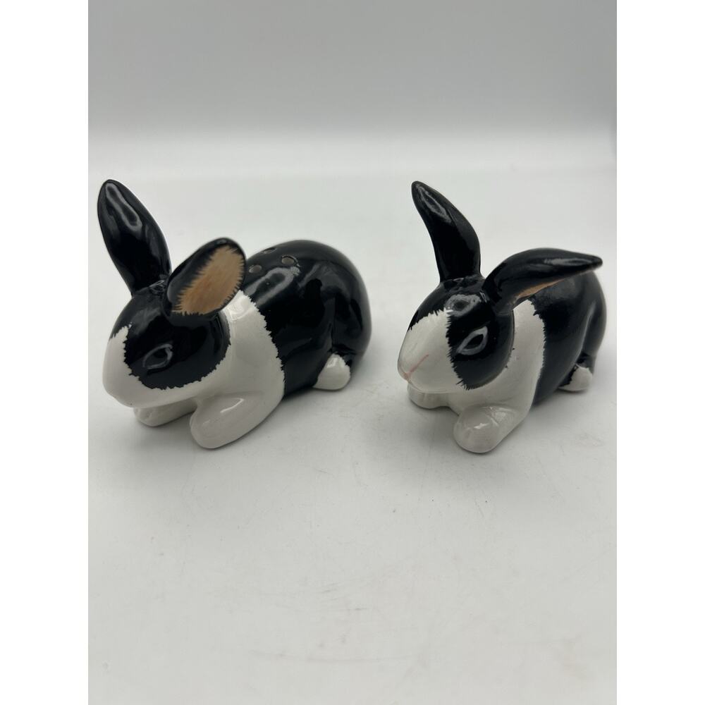 Dutch Rabbits Salt & Pepper Shaker